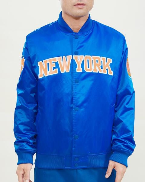 NBA NEW YORK KNICKS WORDMARK BLOUSON EN SATIN POUR HOMME (BLEU ROYAL)