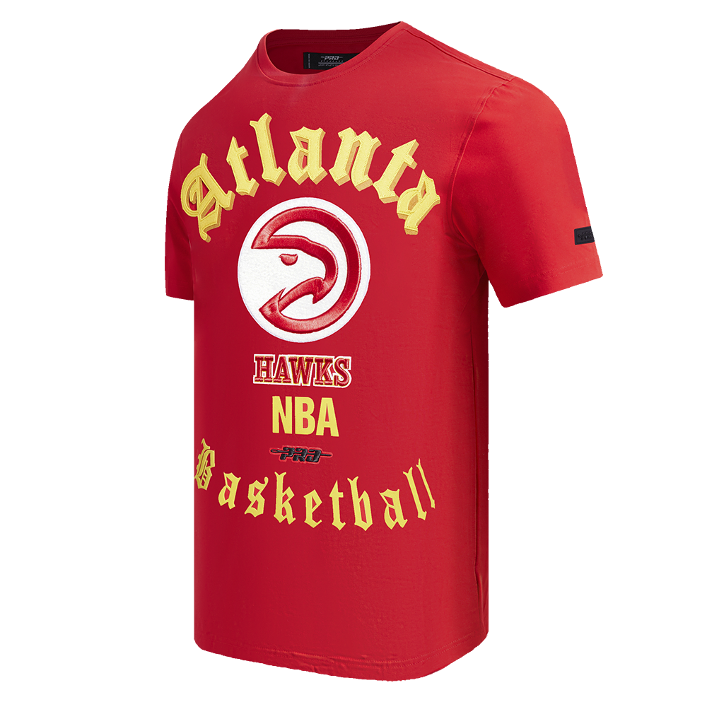 NBA ATLANTA HAWKS OLD ENGLISH T-SHIRT POUR HOMME (ROUGE)