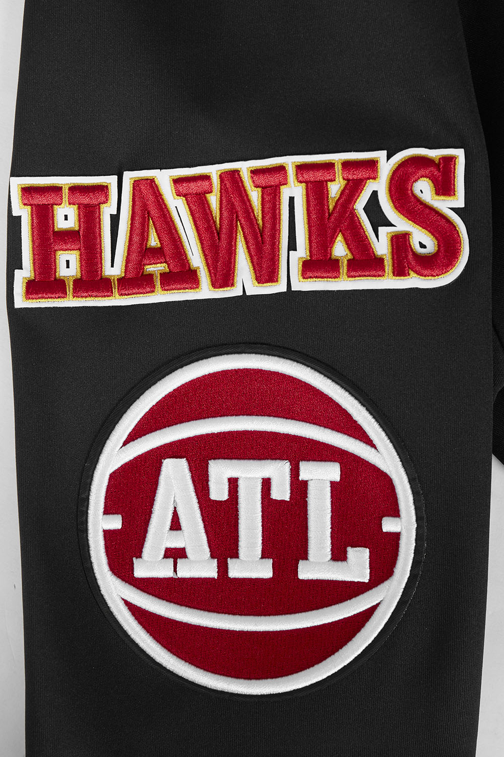 NBA ATLANTA HAWKS CLASSIC VESTE D'ENTRAÎNEMENT EN MAILLE DOUBLE POUR HOMME (NOIR)