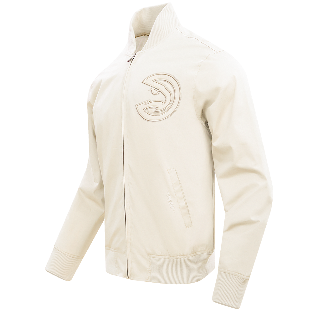 NBA ATLANTA HAWKS NEUTRAL MEN'S  TWILL JACKET (EGGSHELL)