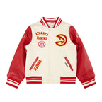 NBA ATLANTA HAWKS RETRO CLASSIC BLOUSON COLLÉGIAL EN LAINE À BORDS CÔTELÉS POUR GARÇON JUNIOR (COQUILLE D'ŒUF/ROUGE)