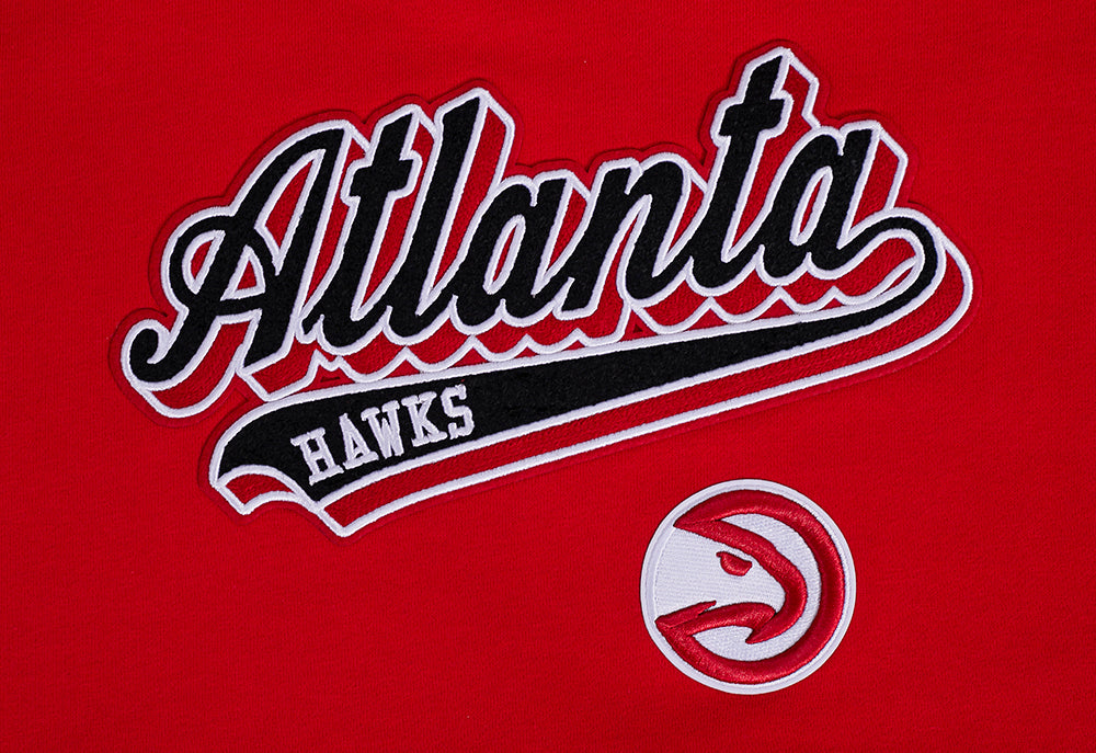 NBA ATLANTA HAWKS SCRIPT TAIL WOMEN'S RIB FLEECE CROPPED PULLOVER HOODIE (RED/BLACK)