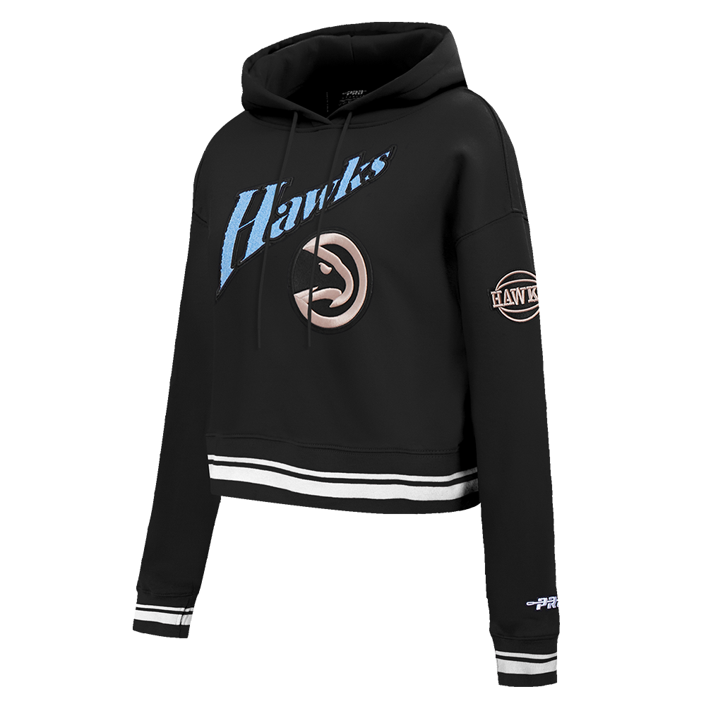NBA ATLANTA HAWKS CITY EDITION 24-25 WOMEN'S RIB FLEECE CROPPED PULLOVER HOODIE (BLACK)