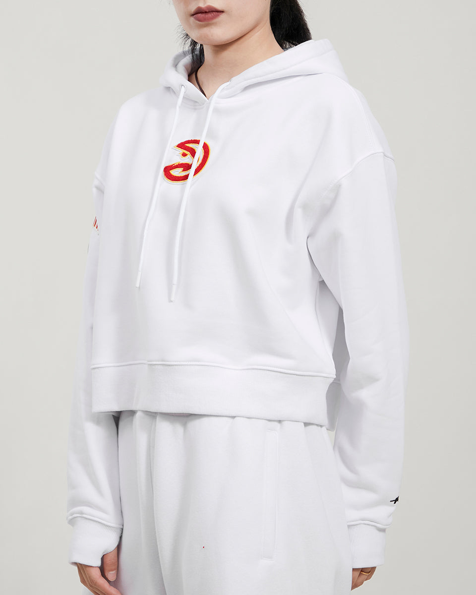 NBA ATLANTA HAWKS CLASSIC WOMEN'S CROPPED PULLOVER HOODIE (WHITE)
