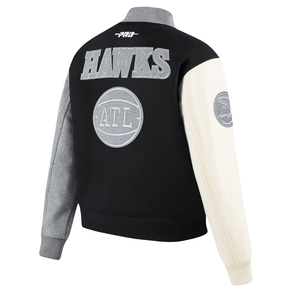 NBA ATLANTA HAWKS REVERSE FRENCH TERRY BLOUSON COLLÉGIAL EN LAINE POUR FEMME (NOIR/GRIS/COQUILLE D'ŒUF)