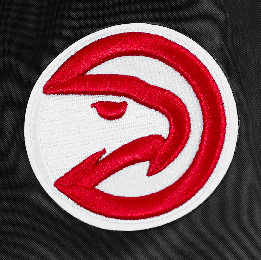 NBA ATLANTA HAWKS SCRIPT TAIL WOMEN'S SATIN JACKET (BLACK/RED/BLACK)