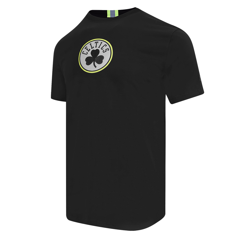 NBA BOSTON CELTICS UNDER THE LIGHTS MEN'S SINGLE JERSEY TEE (BLACK)
