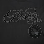 NBA BOSTON CELTICS BLACKOUT T-SHIRT EN JERSEY DE COTON À ÉPAULES TOMBANTES POUR HOMME (NOIR)