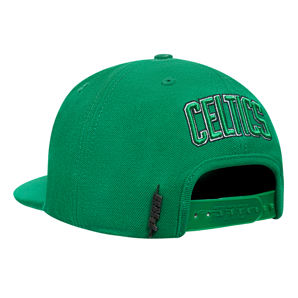 NBA BOSTON CELTICS SCRIPT TAIL CASQUETTE SNAPBACK EN LAINE (VERT KELLY)