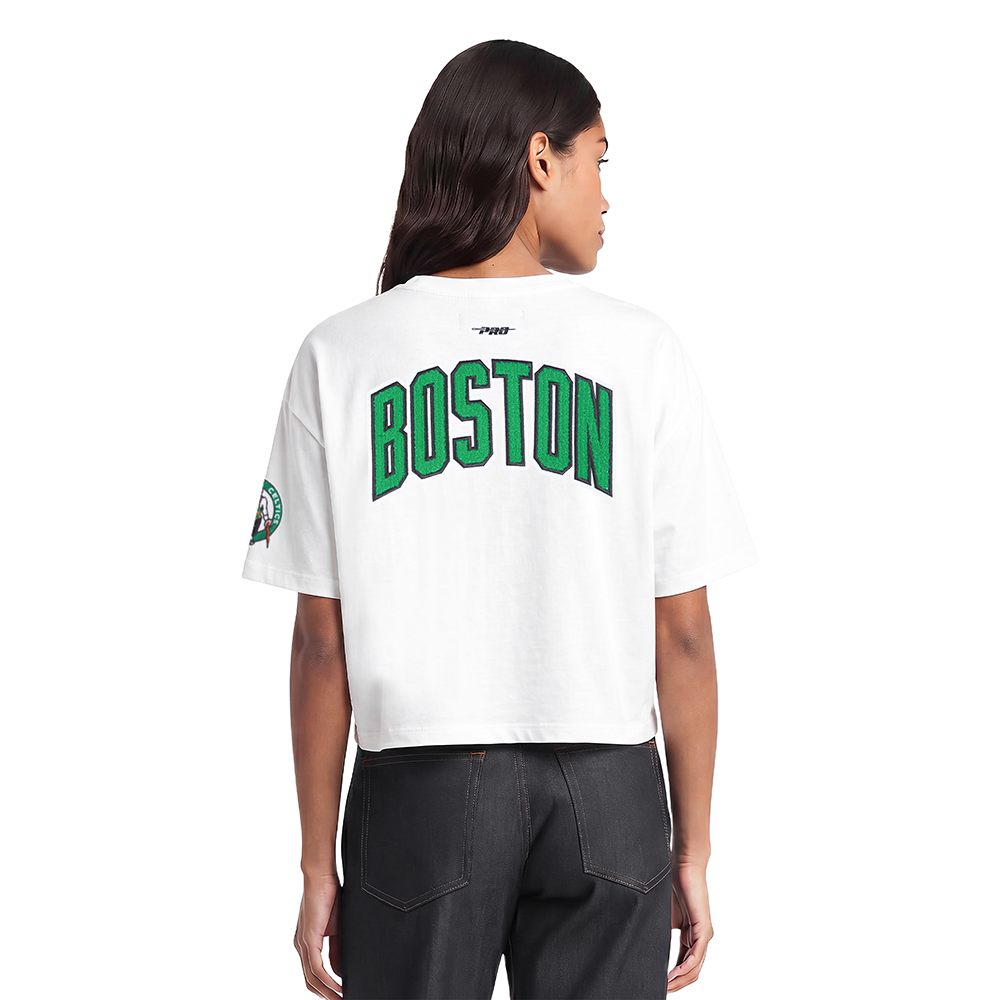 BBCA55658-WHT-MODEL-2