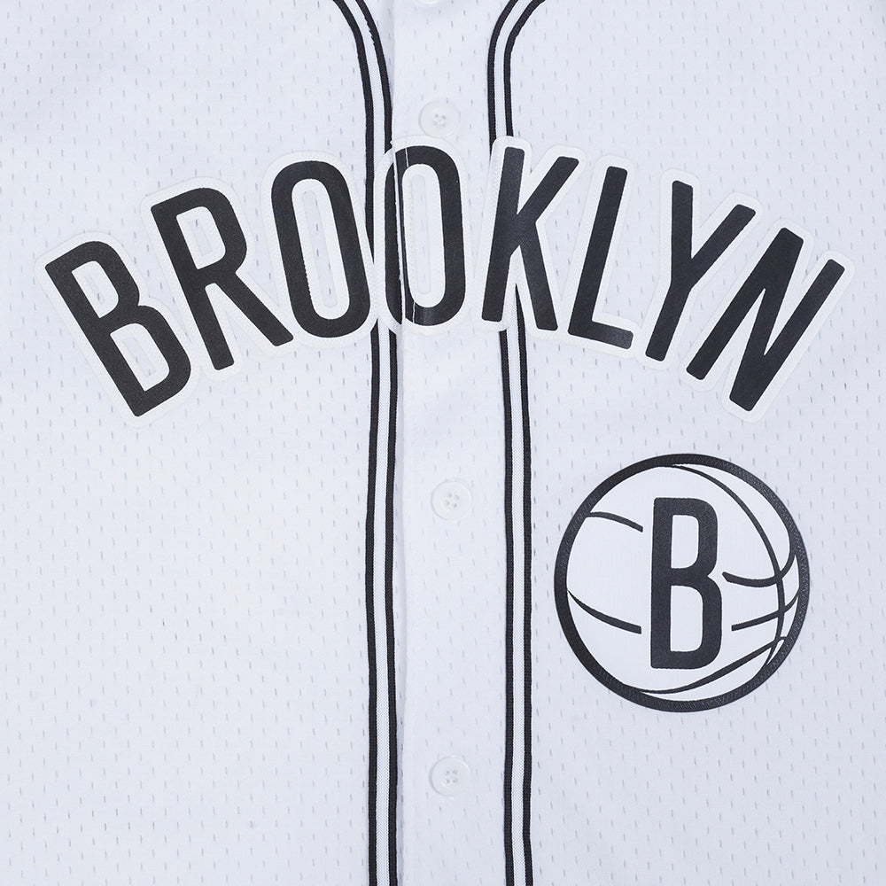NBA BROOKLYN NETS CLASSIC MEN'S MESH BUTTON DOWN SHIRT (WHITE/BLACK/WHITE)