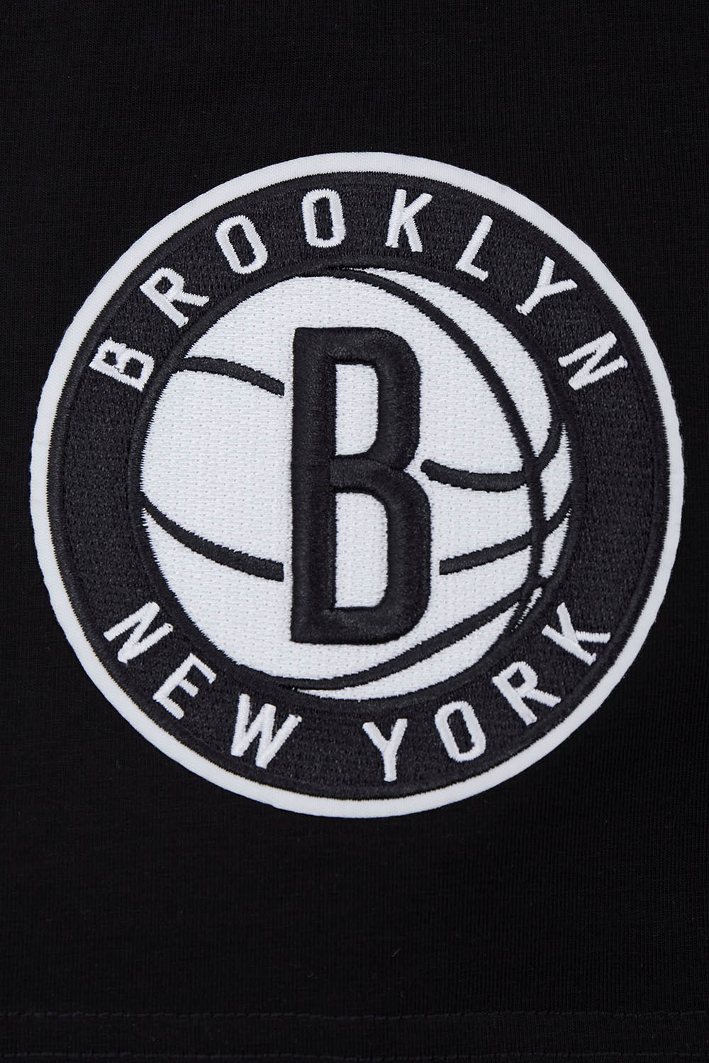 NBA BROOKLYN NETS SCRIPT TAIL MEN'S   TEE (BLACK)