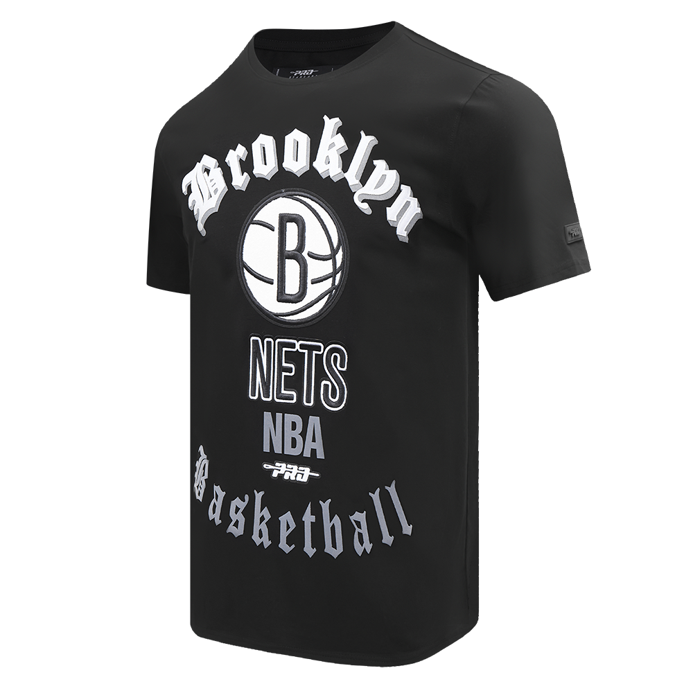 NBA BROOKLYN NETS OLD ENGLISH MEN'S TEE (BLACK)