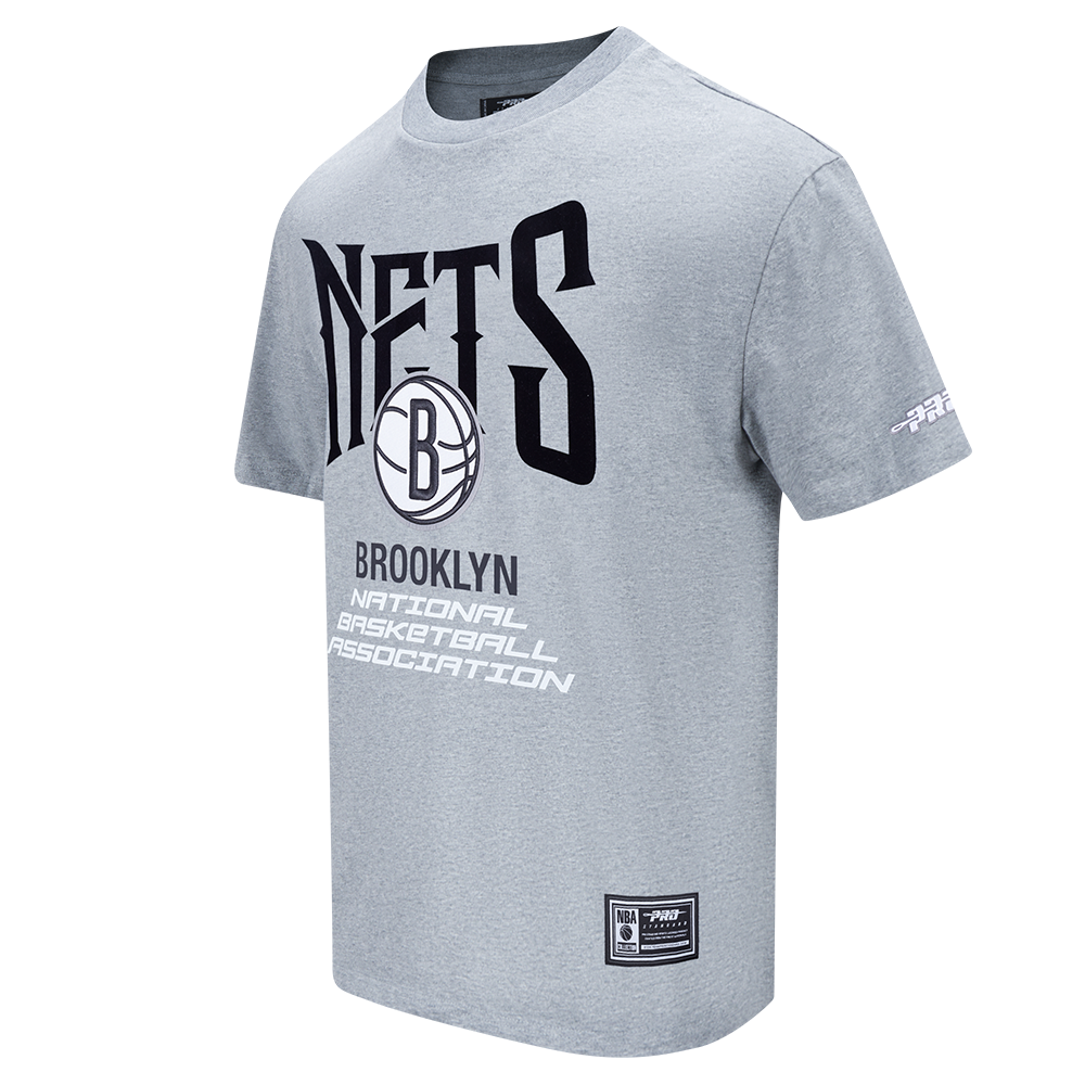 NBA BROOKLYN NETS CITY TOUR 2.0 MEN'S COTTON JERSEY DROP SHOULDER TEE (DARK HEATHER GRAY)