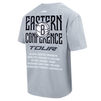 NBA BROOKLYN NETS CITY TOUR 2.0 T-SHIRT EN JERSEY DE COTON À ÉPAULES TOMBANTES POUR HOMME (GRIS CHINÉ FONCÉ)