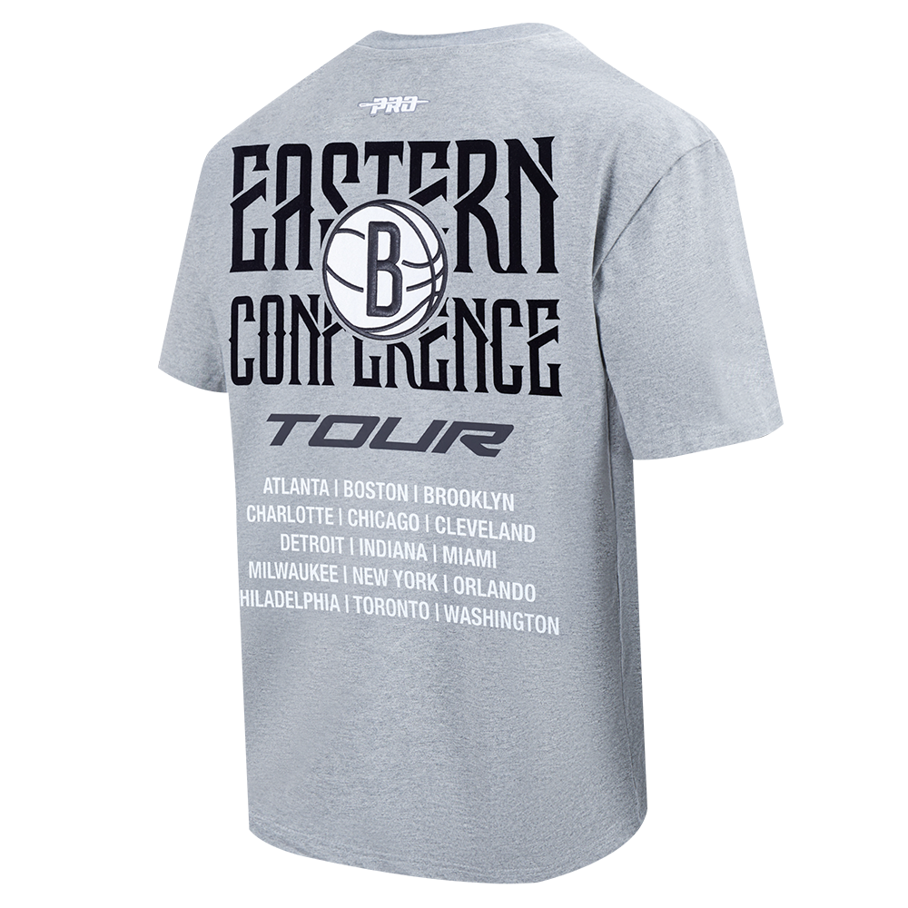NBA BROOKLYN NETS CITY TOUR 2.0 T-SHIRT EN JERSEY DE COTON À ÉPAULES TOMBANTES POUR HOMME (GRIS CHINÉ FONCÉ)