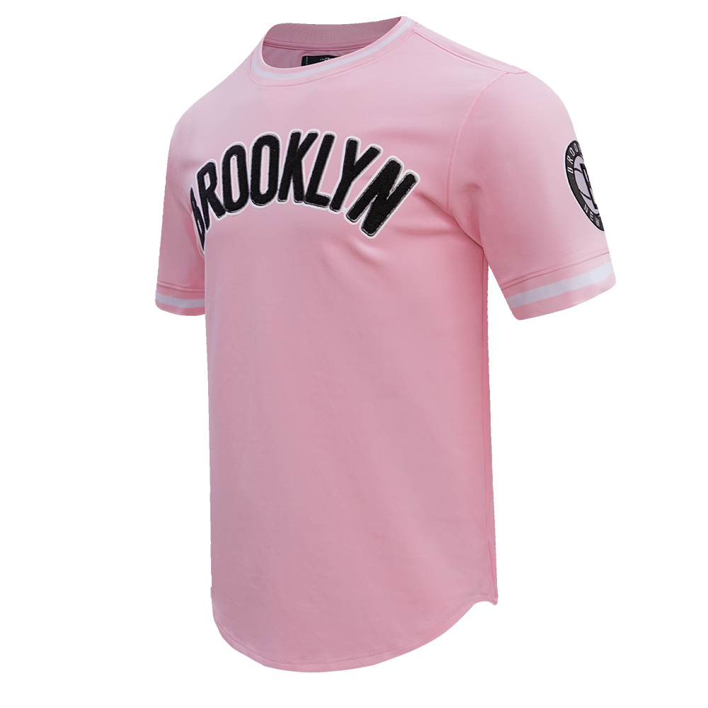 NBA BROOKLYN NETS CLASSIC CHENILLE MEN'S TEE (PINK)
