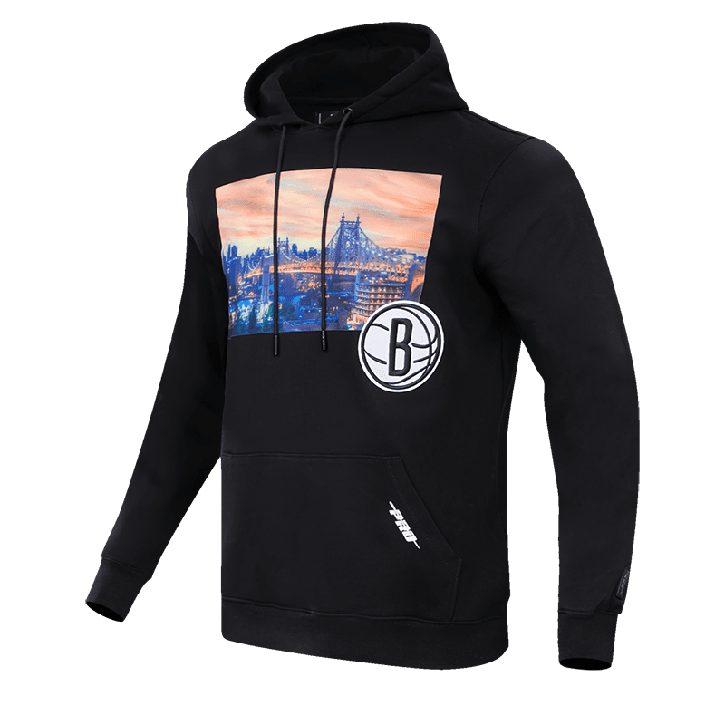 NBA BROOKLYN NETS CITY SCAPE MEN'S PULLOVER HOODIE (BLACK)