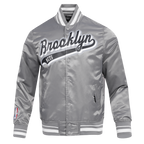 NBA BROOKLYN NETS SCRIPT TAIL MEN'S SATIN JACKET (GRAY)