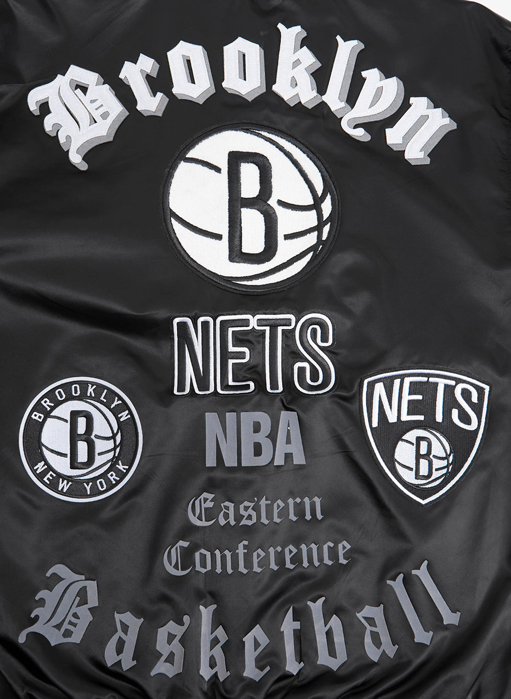 NBA BROOKLYN NETS OLD ENGLISH MEN'S RIB SATIN JACKET (BLACK/GRAY)