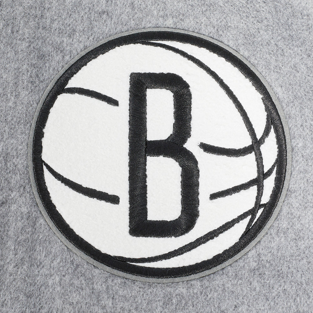 NBA BROOKLYN NETS OLD ENGLISH MEN'S RIB WOOL VARSITY JACKET (HEATHER GREY/WHITE/BLACK)