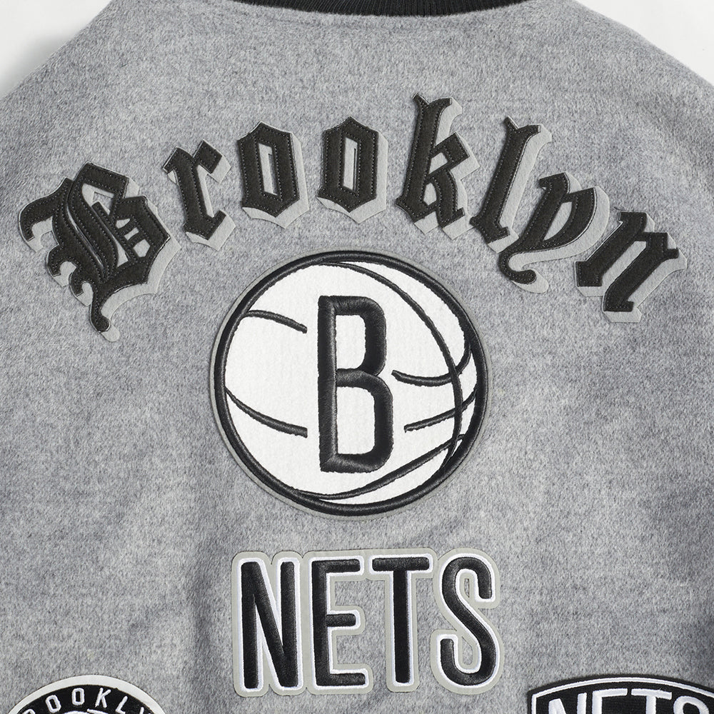 NBA BROOKLYN NETS OLD ENGLISH MEN'S RIB WOOL VARSITY JACKET (HEATHER GREY/WHITE/BLACK)