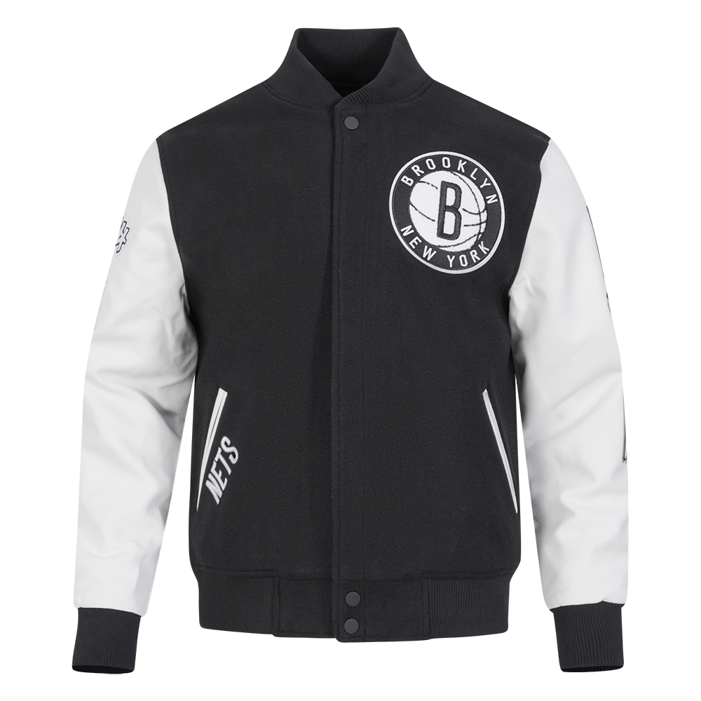 BBN651683-BW-FLOAT-1