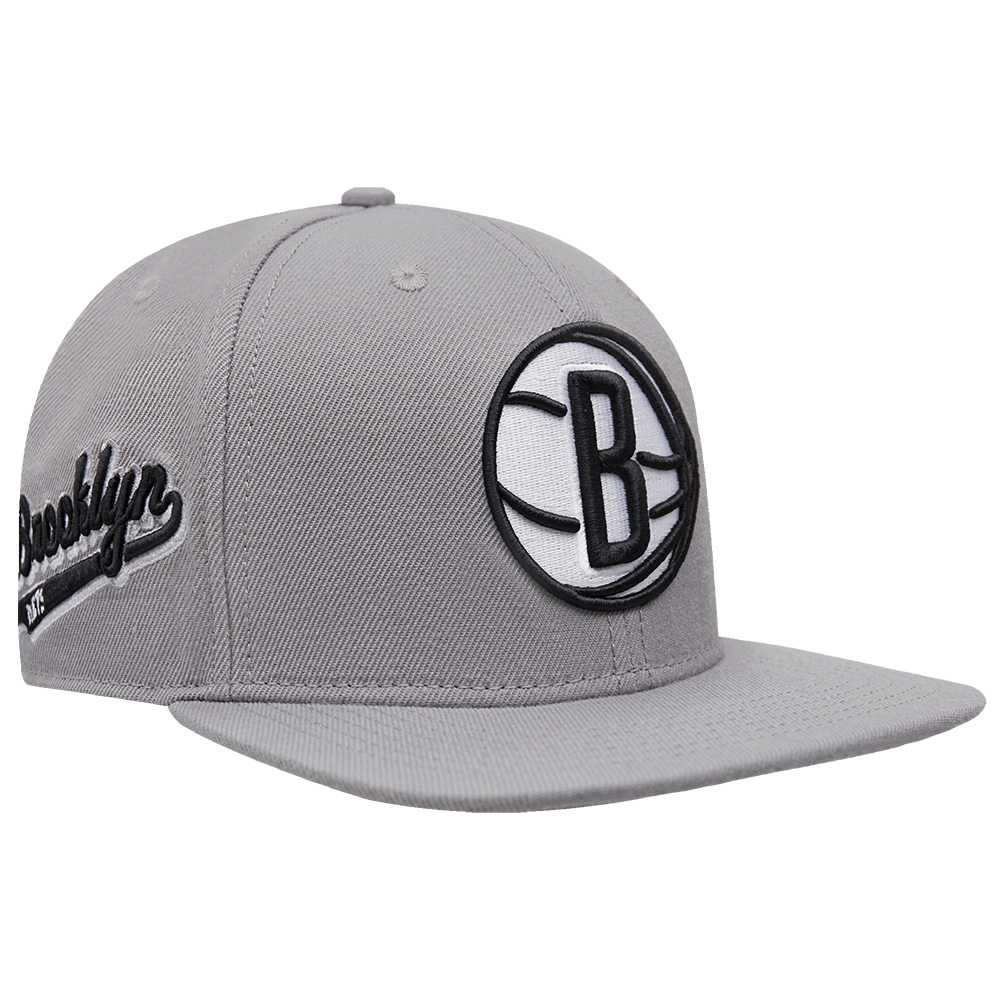 NBA BROOKLYN NETS SCRIPT TAIL WOOL SNAPBACK (GRAY)