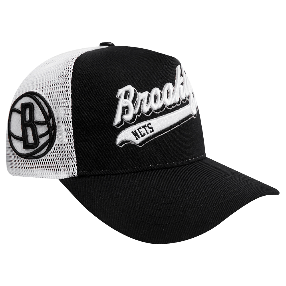 NBA BROOKLYN NETS SCRIPT TAIL TRUCKER HAT (BLACK)