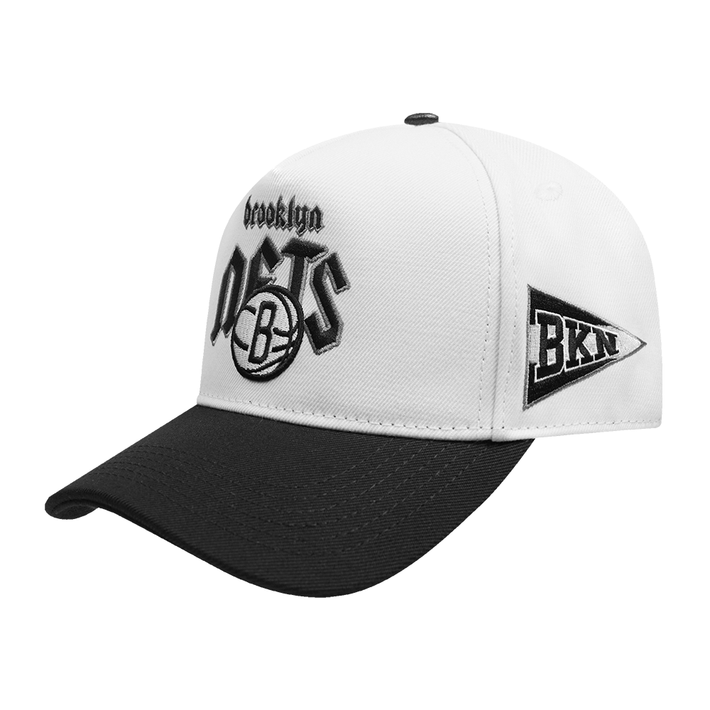 NBA BROOKLYN NETS CITY TOUR ESSENTIAL CURVED VISOR SNAPBACK (WHITE/BLACK)
