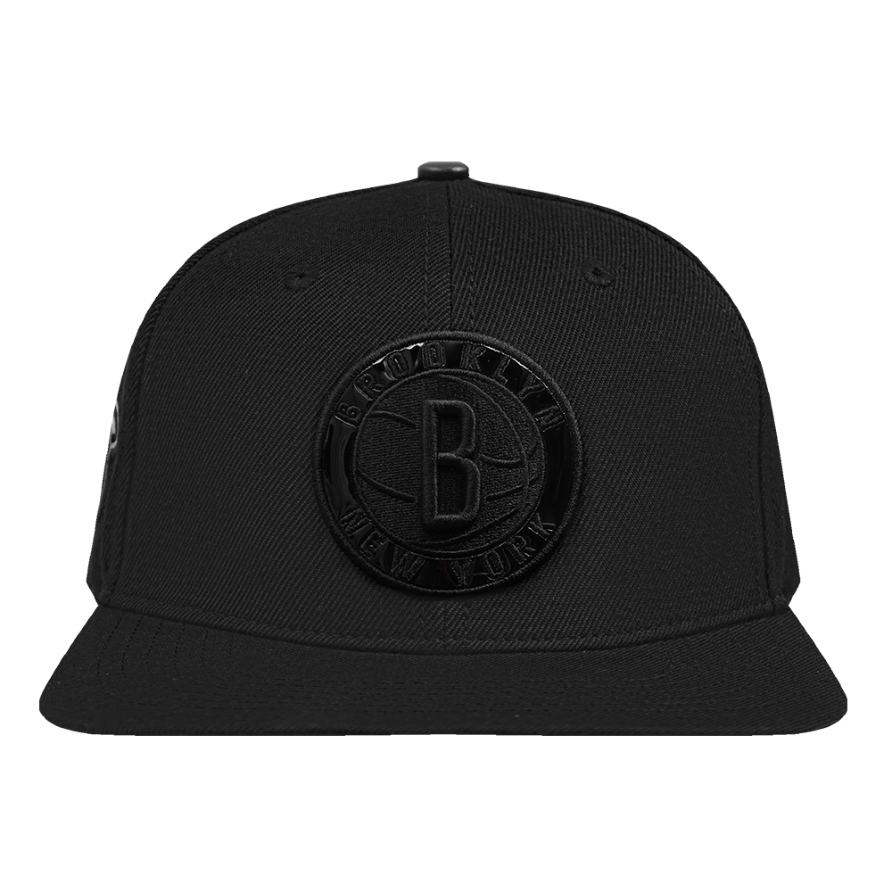 NBA BROOKLYN NETS TRIPLE BLACK LOGO UNISEX SNAPBACK HAT (BLACK)