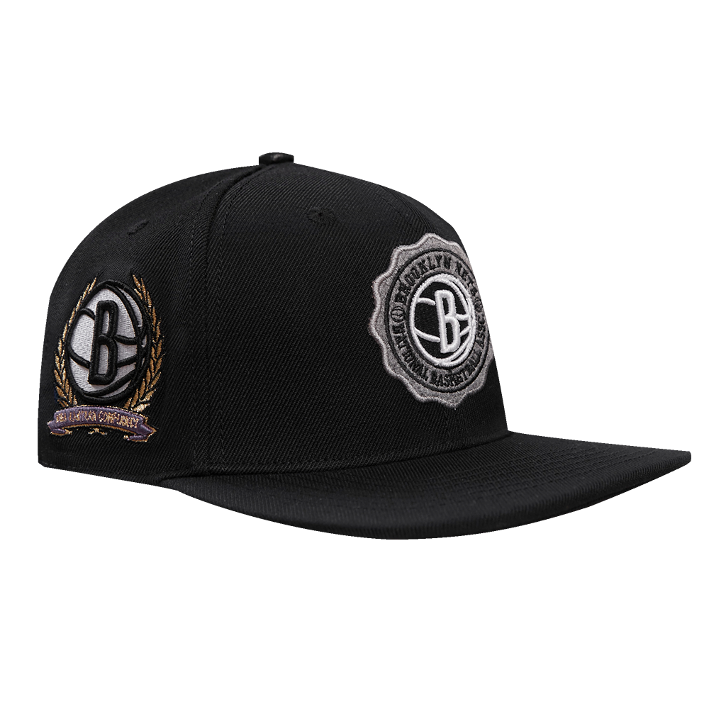 NBA BROOKLYN NETS CREST EMBLEM WOOL SNAPBACK HAT (BLACK)