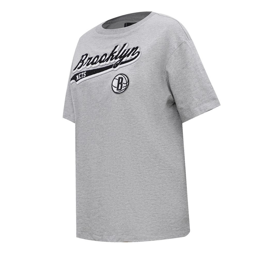 NBA BROOKLYN NETS SCRIPT TAIL WOMEN'S BOYFRIEND TEE (HEATHER GREY)