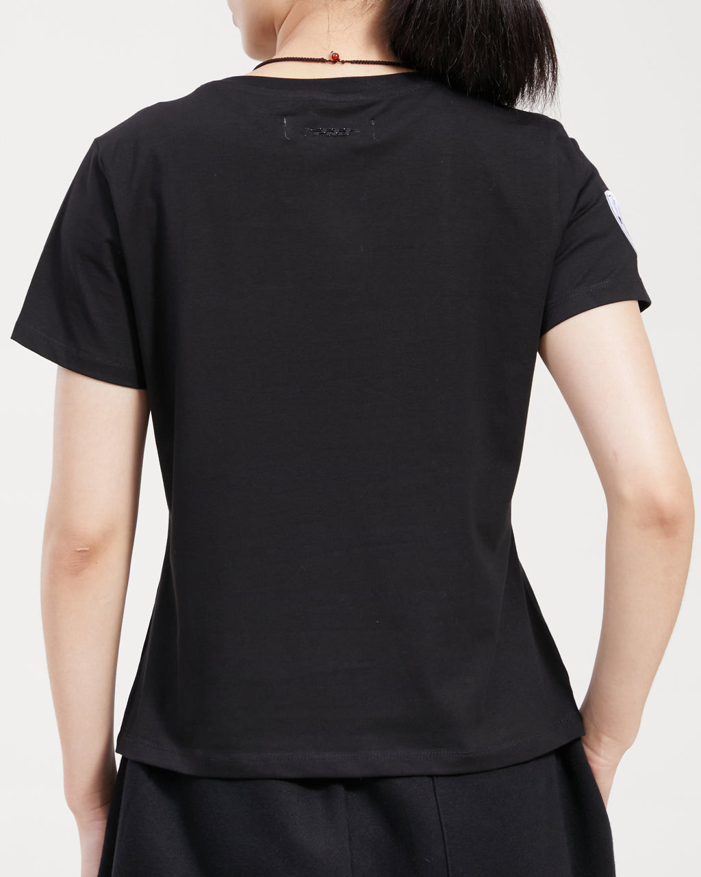 BBNA54976-BLK-MODEL-4