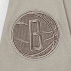 NBA BROOKLYN NETS NEUTRAL T-SHIRT EN JERSEY SIMPLE POUR GARÇON JUNIOR (TAUPE)