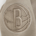 NBA BROOKLYN NETS NEUTRAL BIG BOY'S FLEECE PULLOVER HOODIE (TAUPE)