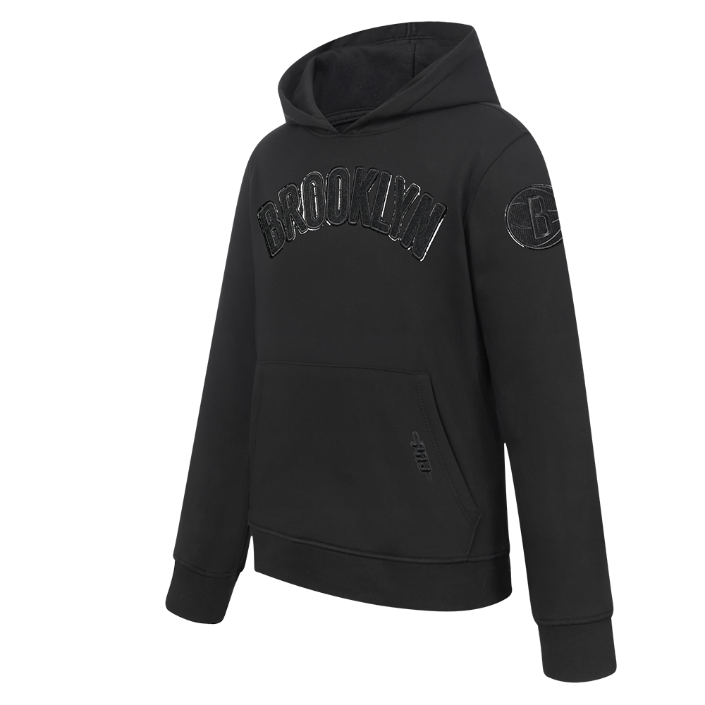 NBA BROOKLYN NETS TRIPLE BLACK BIG BOY'S FLEECE PULLOVER HOODIE (BLACK)