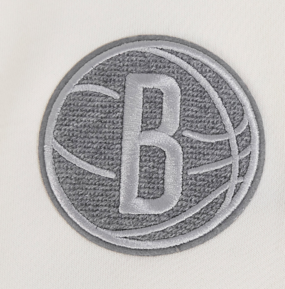 NBA BROOKLYN NETS REVERSE FRENCH TERRY WOMEN'S FLEECE CREWNECK (EGGSHELL)