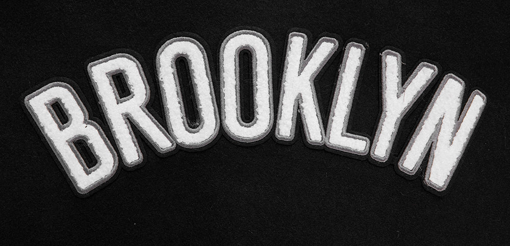 NBA BROOKLYN NETS CLASSIC BLOUSON COLLÉGIAL EN LAINE POUR FEMME (NOIR DE JAIS)