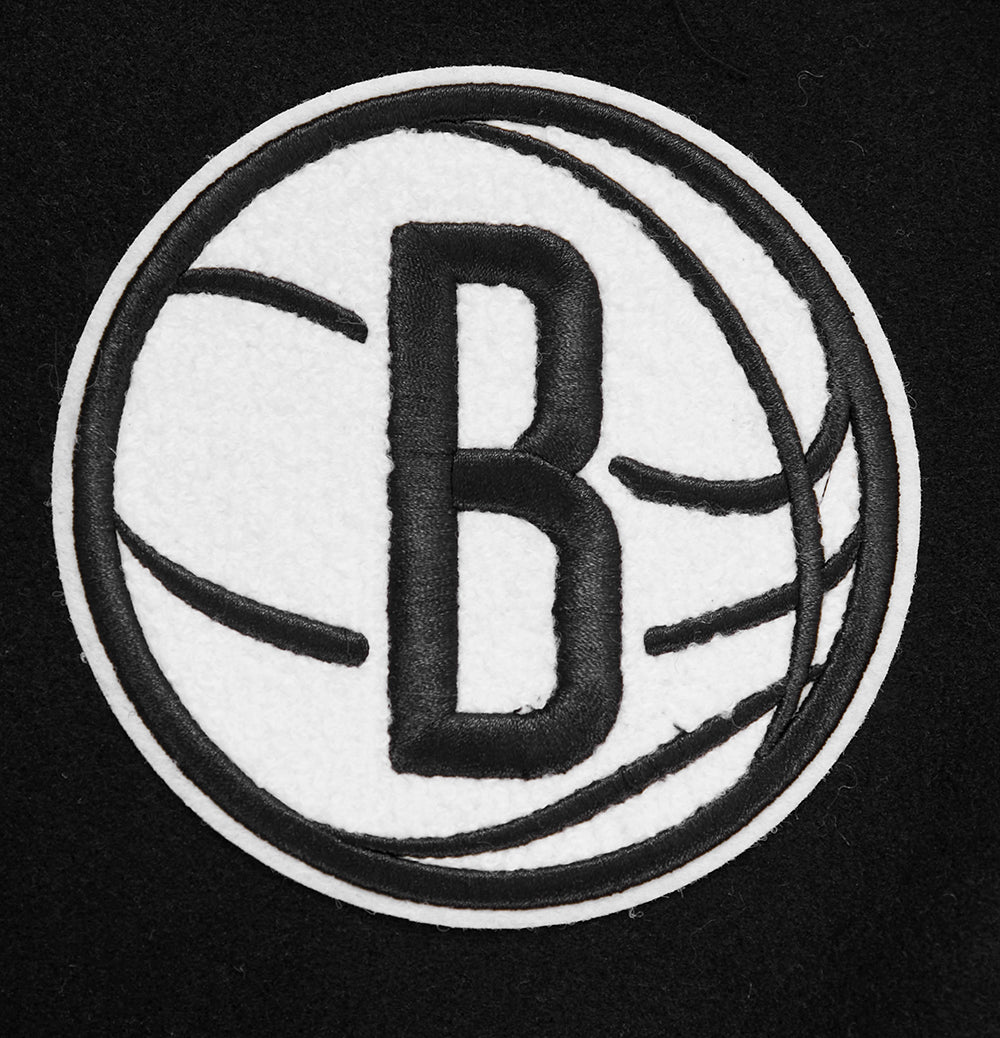 NBA BROOKLYN NETS CLASSIC BLOUSON COLLÉGIAL EN LAINE POUR FEMME (NOIR DE JAIS)