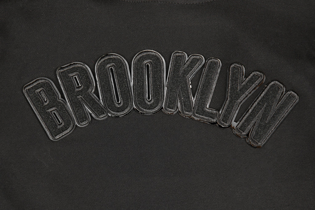 NBA BROOKLYN NETS TRIPLE BLACK LITTLE BOY'S FLEECE PULLOVER HOODIE (BLACK)