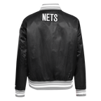 NBA BROOKLYN NETS SCRIPT TAIL WOMEN'S SATIN JACKET (BLACK/GRAY)