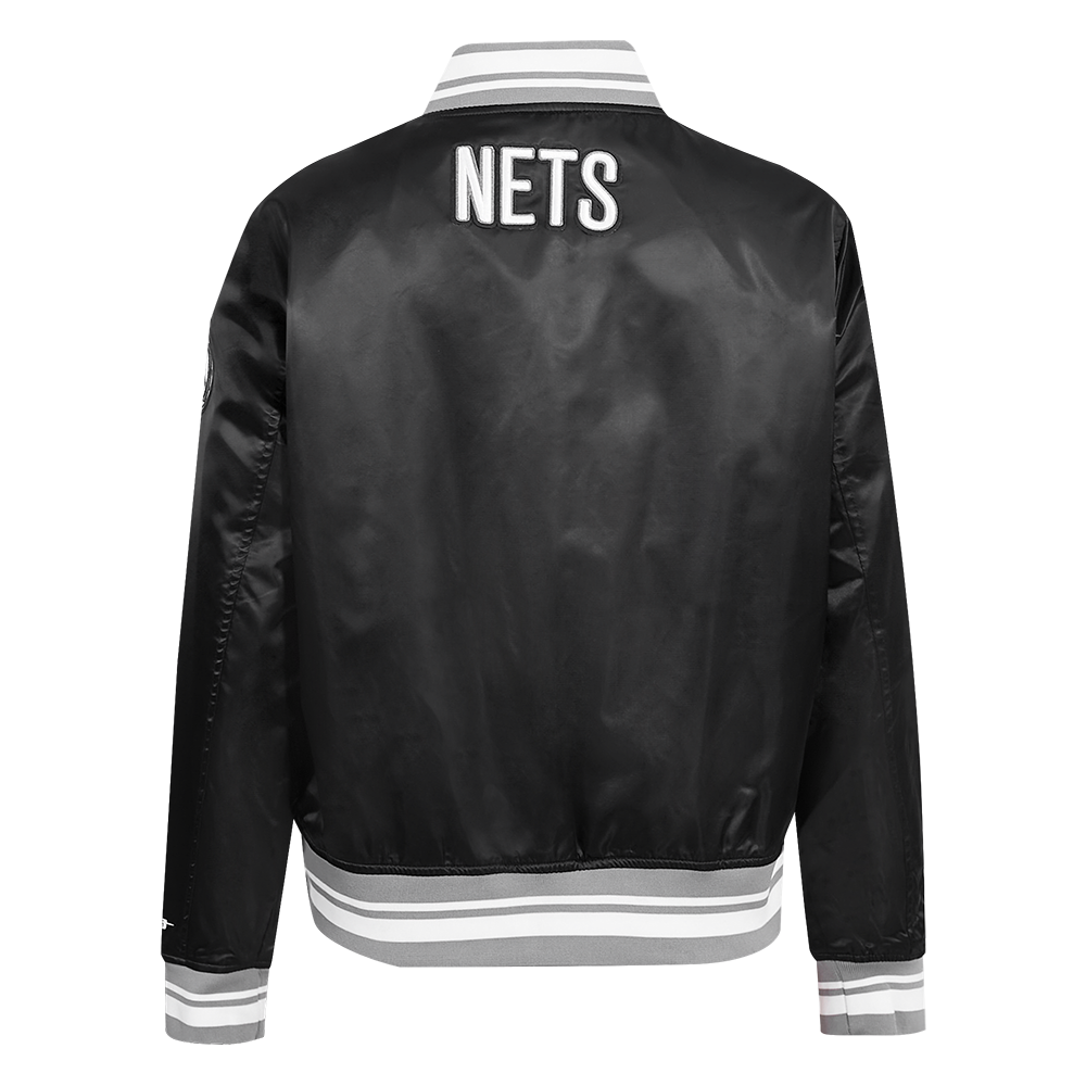 NBA BROOKLYN NETS SCRIPT TAIL WOMEN'S SATIN JACKET (BLACK/GRAY)