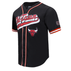 NBA CHICAGO BULLS SCRIPT TAIL CHEMISE BOUTONNÉE EN FILET POUR HOMME (NOIR/ROUGE)