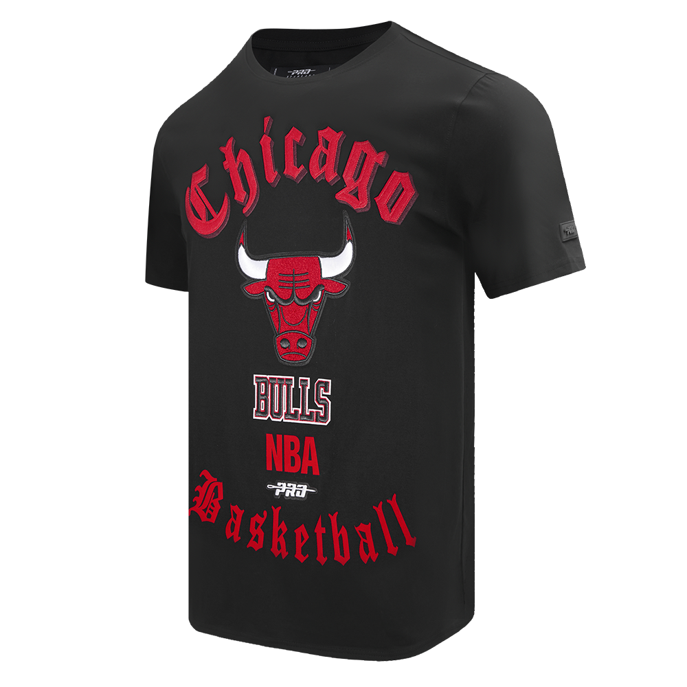 NBA CHICAGO BULLS OLD ENGLISH MEN'S TEE (BLACK)
