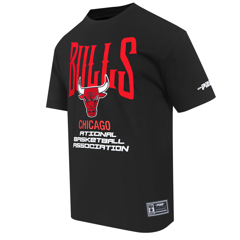 NBA CHICAGO BULLS CITY TOUR 2.0 T-SHIRT EN JERSEY DE COTON À ÉPAULES TOMBANTES POUR HOMME (NOIR)