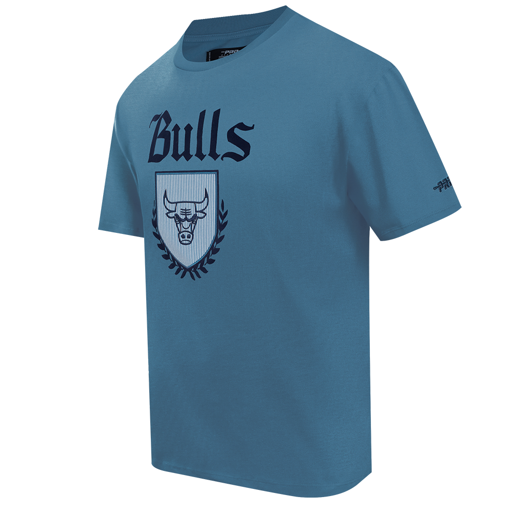 NBA CHICAGO BULLS COUNTRY CLUB T-SHIRT EN JERSEY DE COTON À ÉPAULES TOMBANTES POUR HOMME (BLEU ACIER)