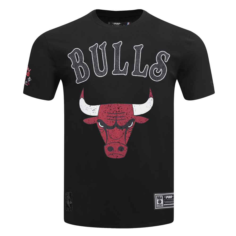 NBA CHICAGO BULLS REBEL ATHLETICS STACKED LOGO MEN'S SJ TEE (BLACK)