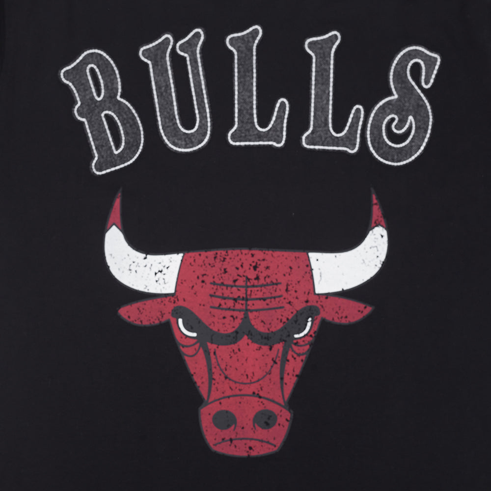 NBA CHICAGO BULLS REBEL ATHLETICS STACKED LOGO MEN'S SJ TEE (BLACK)