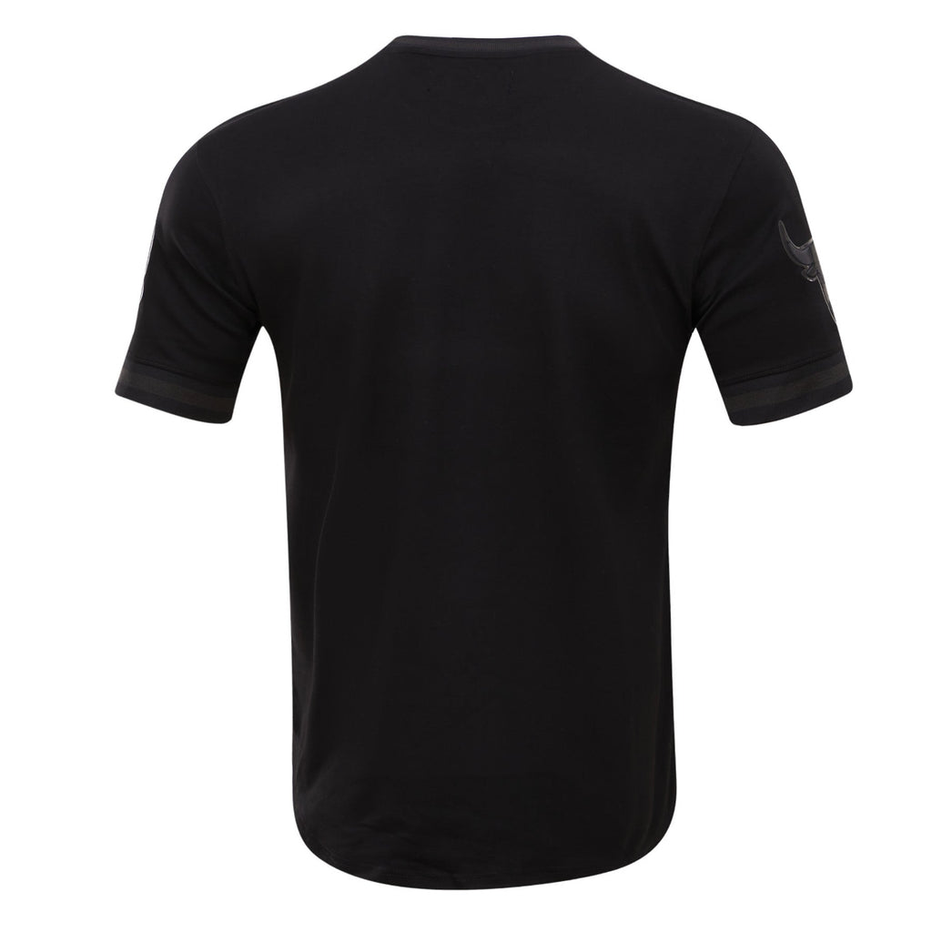 NBA CHICAGO BULLS TRIPLE BLACK PRO TEAM MEN'S TAPING TEE (BLACK)